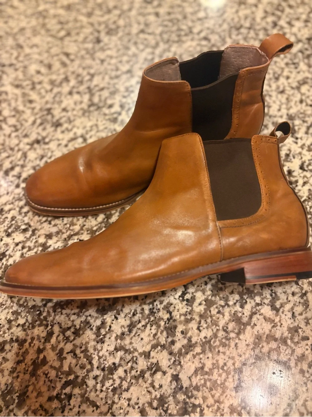 Johnston & Murphy Tan Leather Chukka Chelsea Boots
